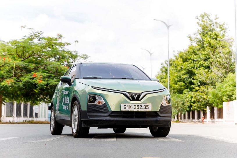 Tài xế dịch vụ chạy xe điện: Tiết kiệm từ tiền sạc đến bảo dưỡng, chạy lâu dài càng yên tâm Tài xế dịch vụ chạy xe điện: Tiết kiệm từ tiền sạc đến bảo dưỡng, chạy lâu dài càng yên tâm