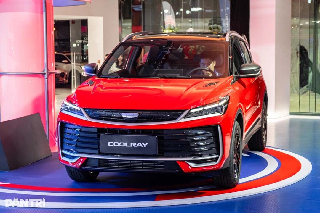 Chủ xe Geely Coolray cảm thấy hụt hẫng do xe "tụt đời" quá nhanh