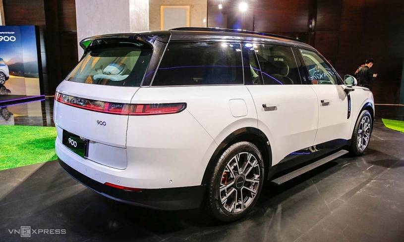 Lynk & Co 900 - SUV cỡ lớn 6 ghế, giá 3,069 tỷ đồng