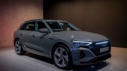 Triệu hồi hai mẫu xe điện Audi tại Việt Nam