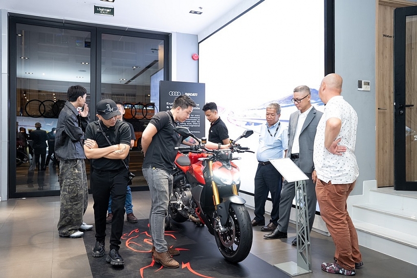 Ducati V2 2026 hòa nhịp Audi Q Series: Khi công nghệ chạm đến đam mê Ducati V2 2026 hòa nhịp Audi Q Series: Khi công nghệ chạm đến đam mê