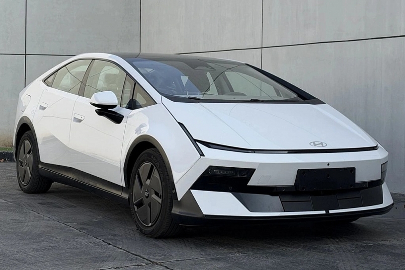 Mẫu xe điện mới của Hyundai có kiểu dáng độc lạ, bộ pin nhỏ gây bất ngờ Mẫu xe điện mới của Hyundai có kiểu dáng độc lạ, bộ pin nhỏ gây bất ngờ
