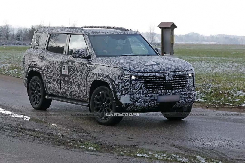Mitsubishi Pajero Mới Hồi Sinh Cụm Đồng Hồ Ba Mặt Số Mang Tính Biểu Tượng Của Thế Hệ Đầu