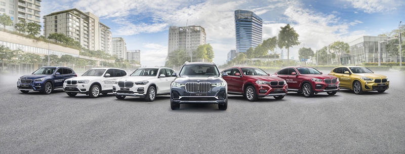 bmw x7 gia 75 ty bac tien dai tiec xe sang gai dep am thanh dinh