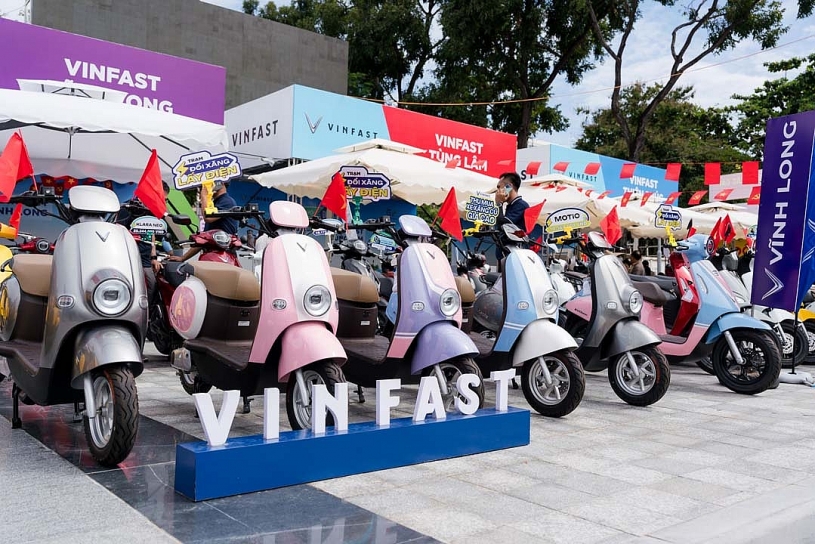 VinFast ghi điểm với mạng lưới tủ đổi pin phủ rộng và hậu mãi 5 sao