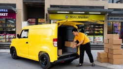 VinFast EC Van chinh phục hộ kinh doanh: Chở khỏe, đi phố gọn, tiết kiệm chi phí, ai cũng muốn đổi xe