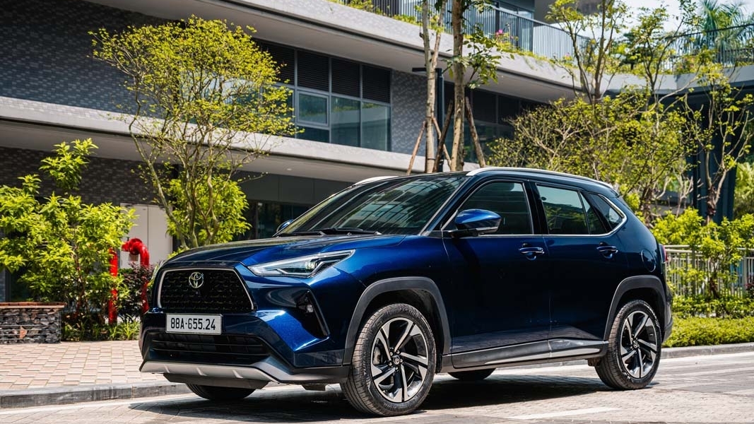 Toyota Việt Nam bán hơn 36.600 xe sau 6 tháng, doanh số hybrid tăng gấp đôi