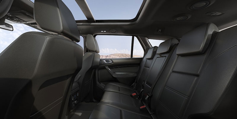 ford everest gia m gia manh ca nh tranh fortuner santafe