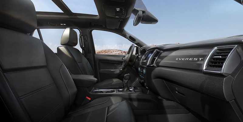 ford everest gia m gia manh ca nh tranh fortuner santafe