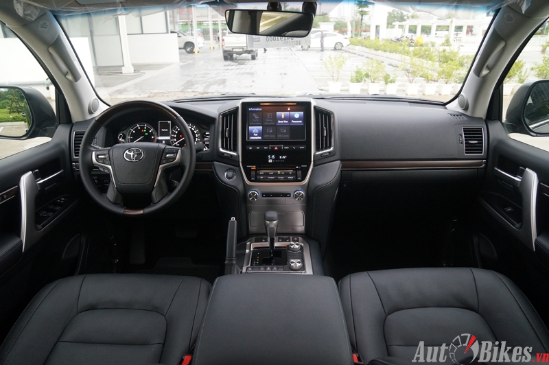 kha m pha toyota land cruiser 2019 xe 4 ty co gi cha t