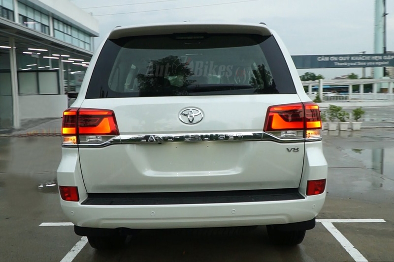a nh thu c te toyota land cruiser 2019 ta i da i ly