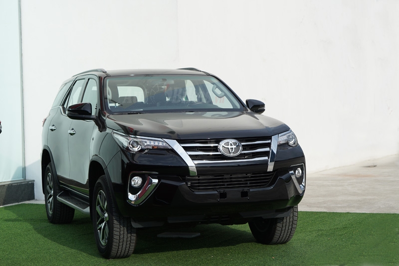 Giá Toyota Vios, Fortuner bất ngờ giảm tới gần 100 triệu gia toyota vios innova fortuner giam gan 90 trieu