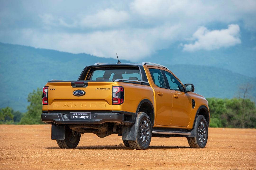 Video: Ford Ranger 2022 giá từ 659 triệu đồng tại Việt Nam