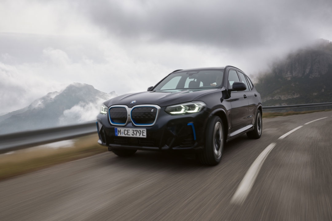 Chi tiết BMW iX3 tại Việt Nam, giá 3,5 tỷ đồng