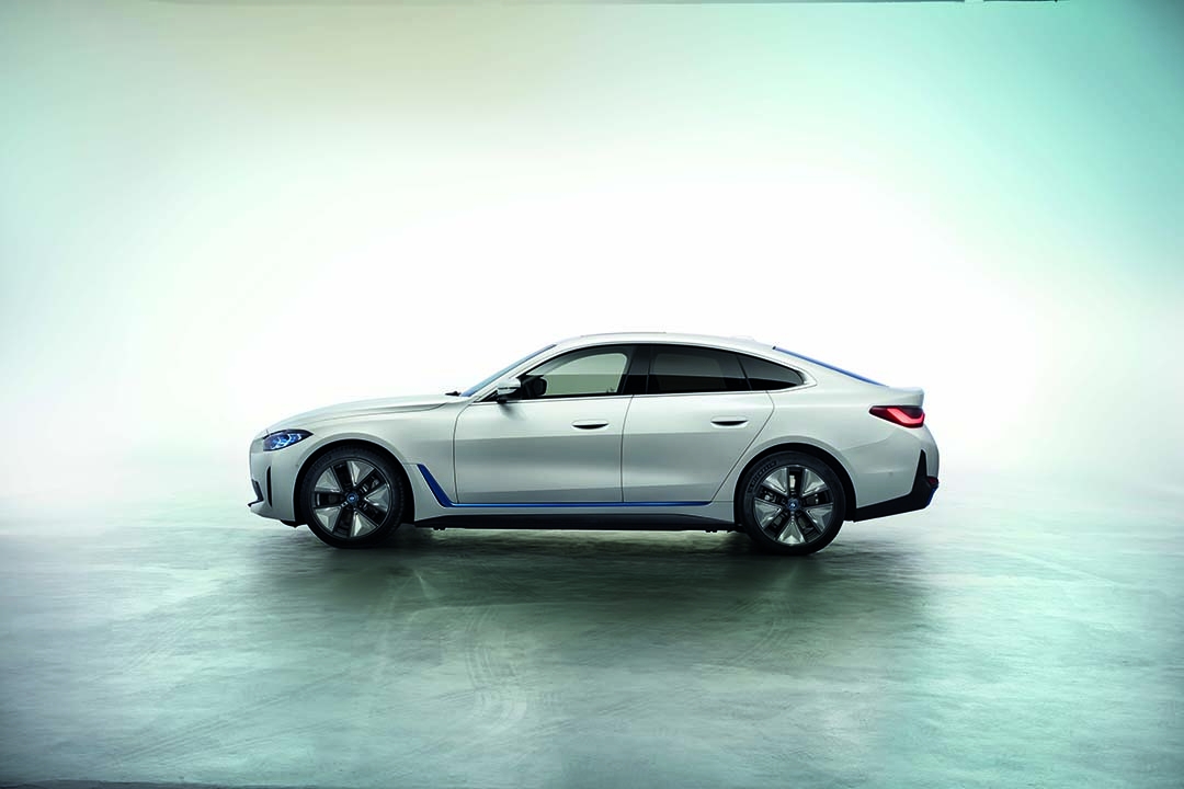 Chi tiết BMW i4 giá 3,759 tỷ đồng tại Việt Nam Chi tiết BMW i4 giá 3,759 tỷ đồng tại Việt Nam