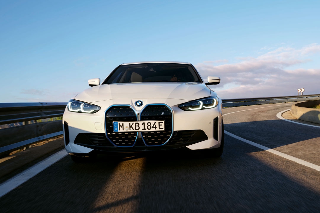 Chi tiết BMW i4 giá 3,759 tỷ đồng tại Việt Nam Chi tiết BMW i4 giá 3,759 tỷ đồng tại Việt Nam