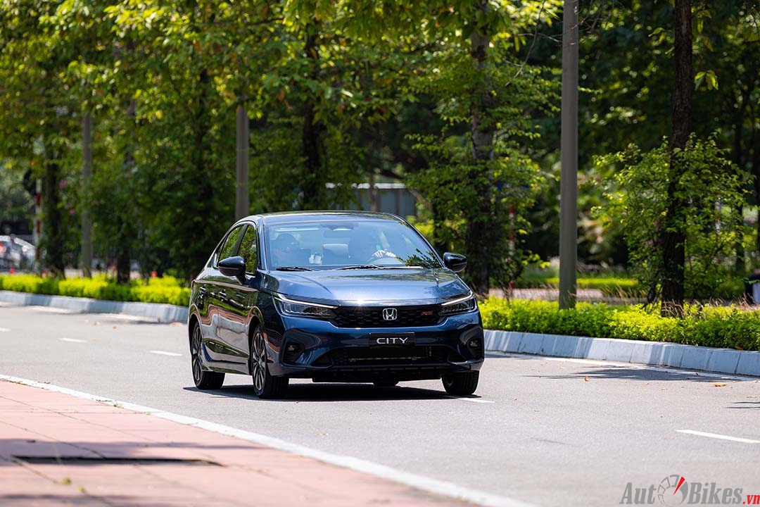 Giá Honda City 2023 giảm sâu, cạnh tranh Hyundai Accent, Toyota Vios