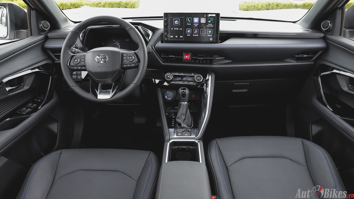 Toyota Yaris Cross có ưu điểm - nhược điểm gì so với Hyundai Creta, Kia Seltos?