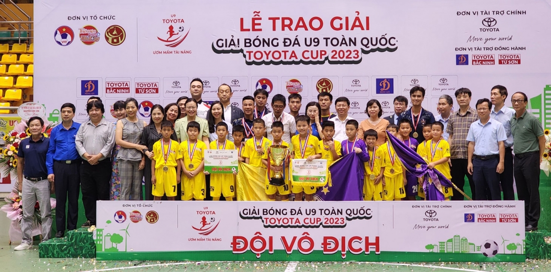 U9 Câu lạc bộ Bóng đá Hà Nội vô địch giải Toyota Cup 2023