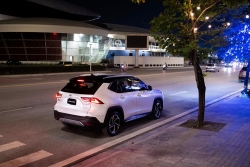 Toyota Yaris Cross xuất hiện trên phố trước ngày ra mắt