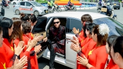 NTK Đỗ Trịnh Hoài Nam lái Rolls-Royce hơn 30 tỷ dự sự kiện ra mắt Hiệp hội Văn hoá Áo dài Việt Nam