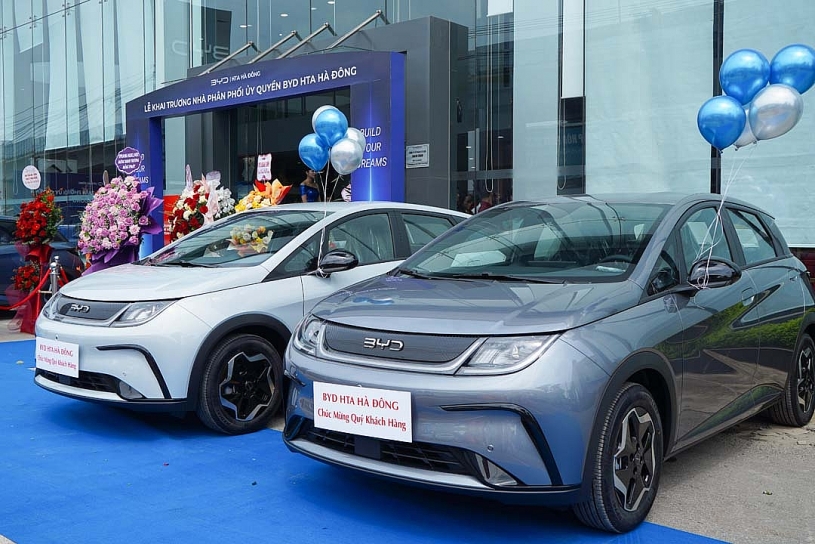 BYD tăng tốc phủ sóng Hà Nội, khai trương showroom HTA Hà Đông