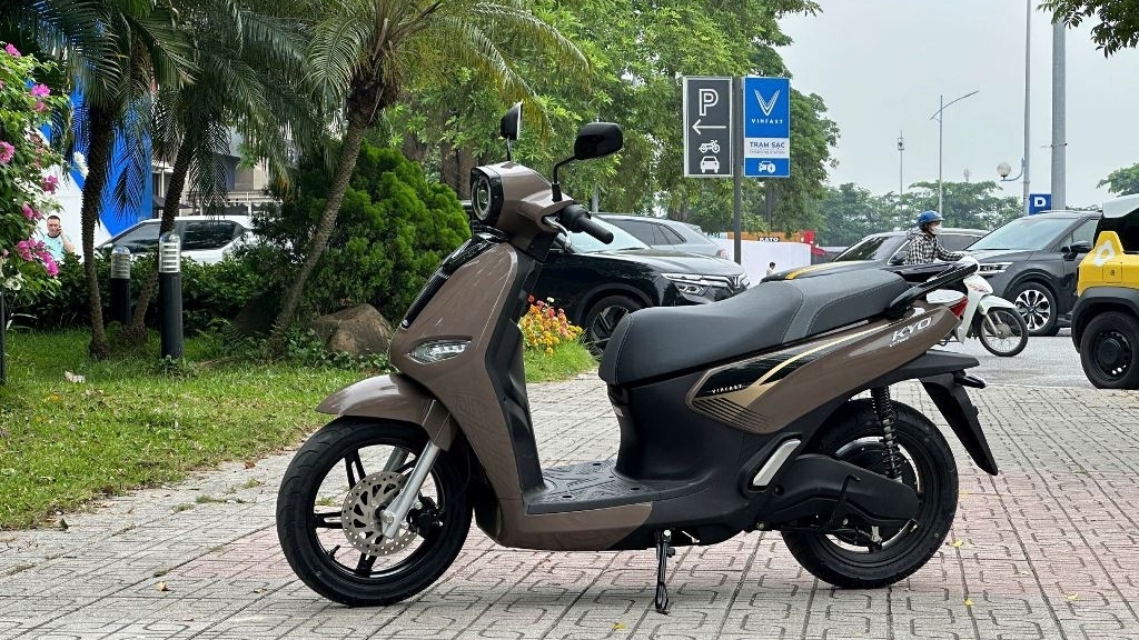 Đẹp, tiện, đổi pin siêu nhanh: VinFast Kyo khiến phái đẹp "xiêu lòng"