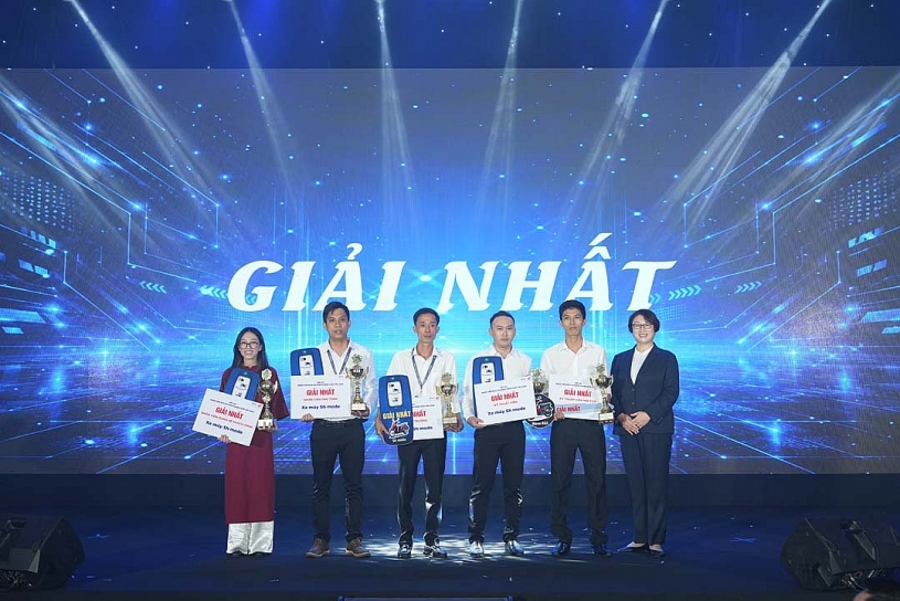 Honda Việt Nam vinh danh những tài năng dịch vụ khách hàng xuất sắc 2026 Honda Việt Nam vinh danh những tài năng dịch vụ khách hàng xuất sắc 2026