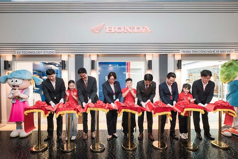 Nuôi dưỡng kỹ sư nhí: Cùng Honda khám phá thế giới xe máy điện tại KidZania Hà Nội