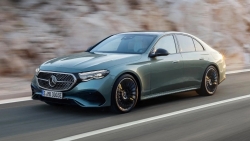 Mercedes E-class 2025 sắp ra mắt thị trường Việt Nam