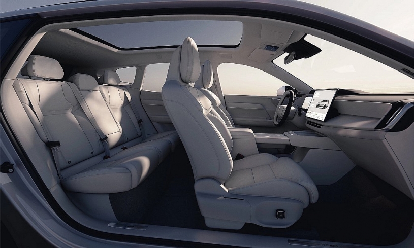 Volvo XC70 2026 ra mắt, giá từ 41.900 USD