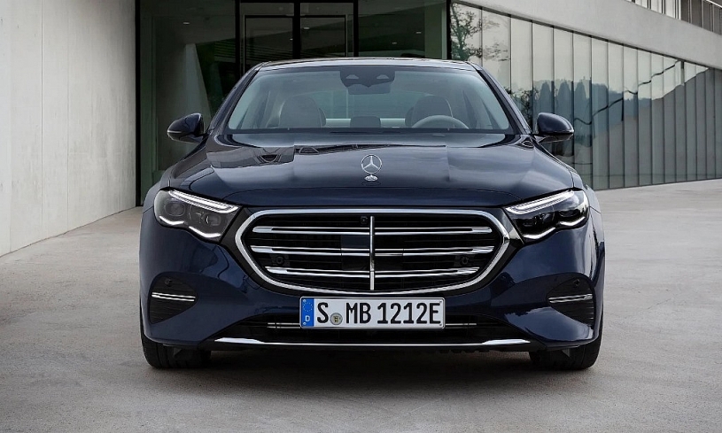 Mercedes E-class 2025 sắp ra mắt thị trường Việt Nam