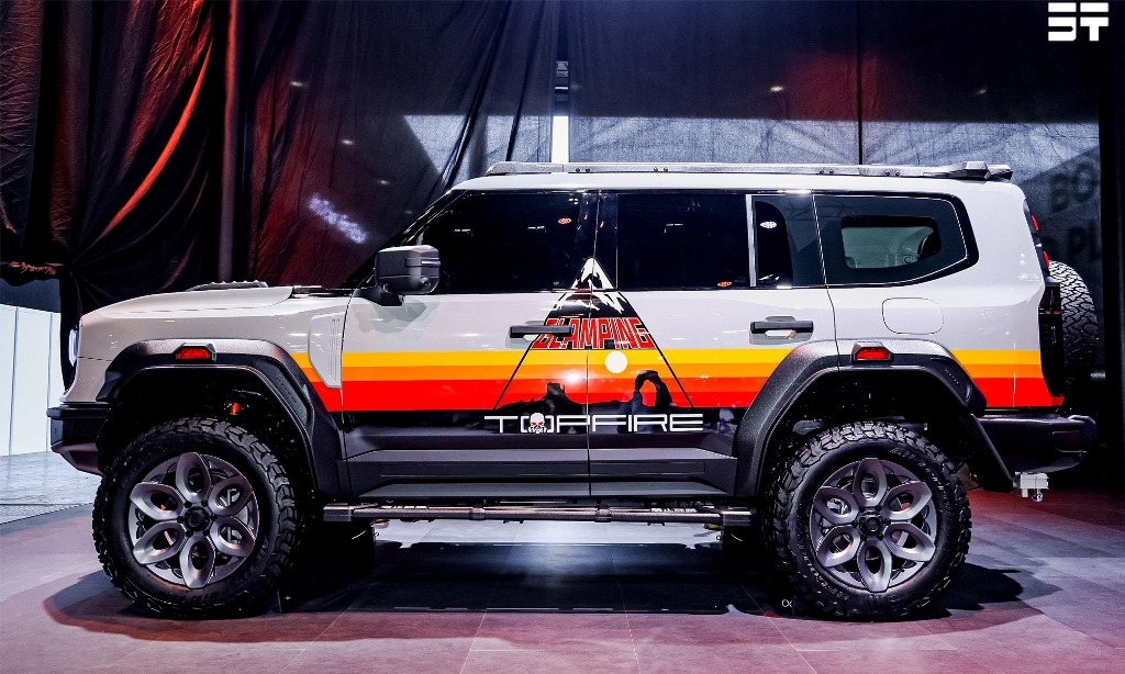 Jetour Zongheng G700 - SUV hybrid lội nước sâu gần 1 m