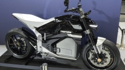 Hé lộ thêm về xe máy điện Honda sạc được chung với ô tô