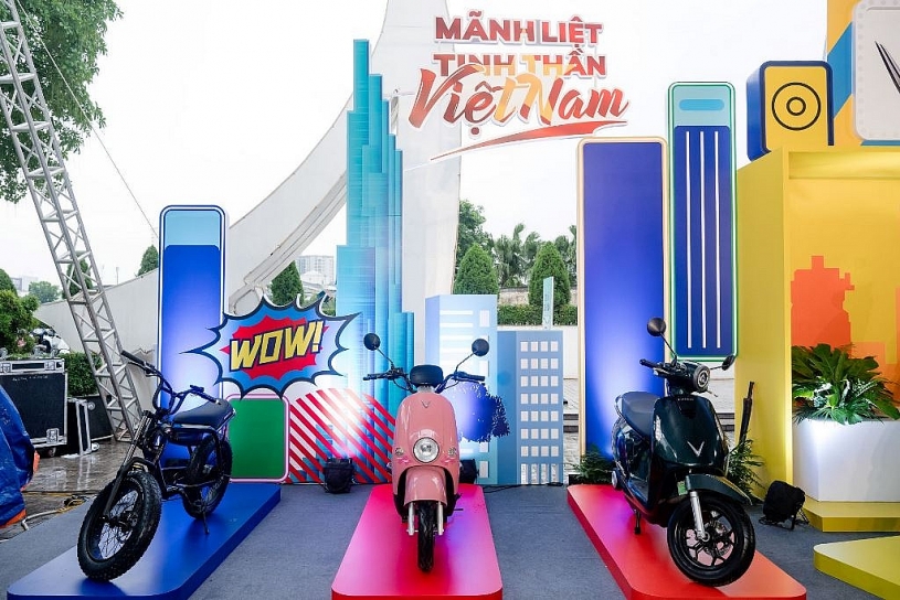 Xe máy điện VinFast “gây sốt” mùa tựu trường: thiết kế đẹp, giá mềm, sạc miễn phí Xe máy điện VinFast “gây sốt” mùa tựu trường: thiết kế đẹp, giá mềm, sạc miễn phí