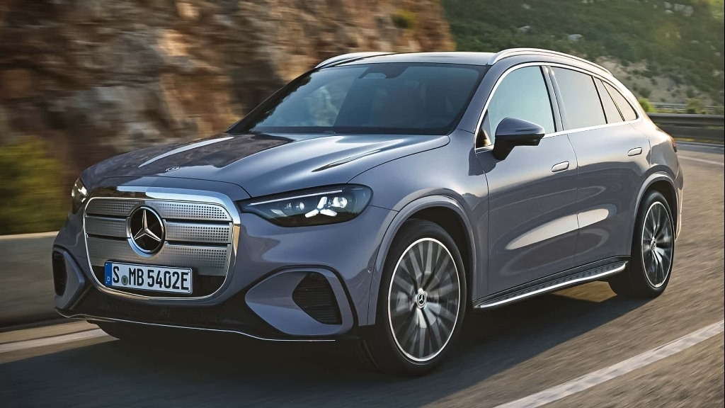 Mercedes-Benz GLC EV 2026 ra mắt, thách thức BMW iX3 và Audi Q6 e-tron