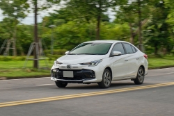 Hàng loạt ô tô giảm giá, ưu đãi phí trước bạ: Mercedes-Benz giảm kỷ lục tới 2 tỷ