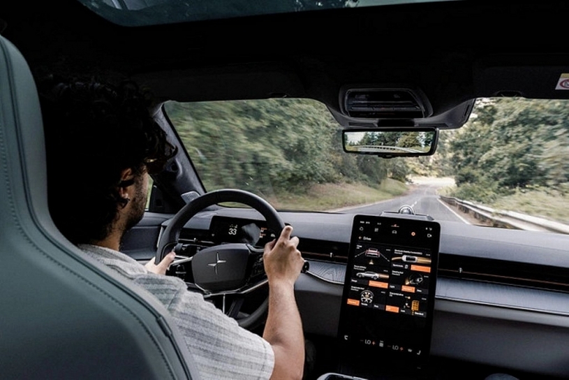 Xe điện Polestar 5 không có kính hậu, mạnh 872 mã lực, đấu Porsche Taycan