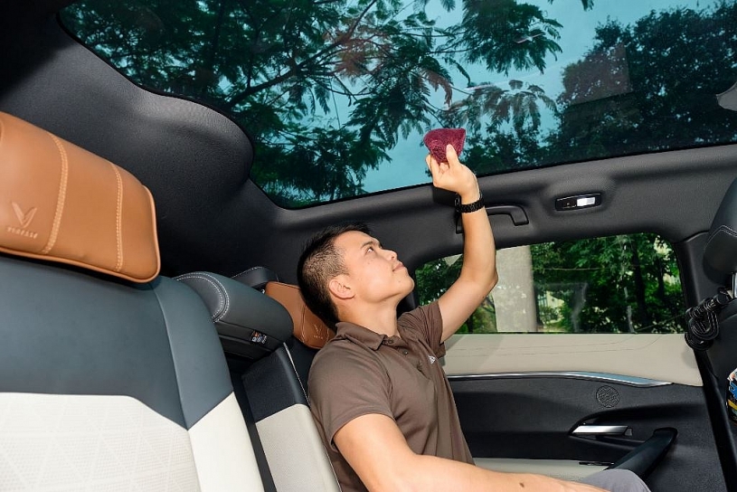 Khách Việt trải nghiệm VinFast VF 7: “Xe điện vượt xa mong đợi”