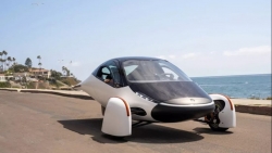 Xe điện năng lượng mặt trời: Từ ý tưởng viễn tưởng đến thực tế