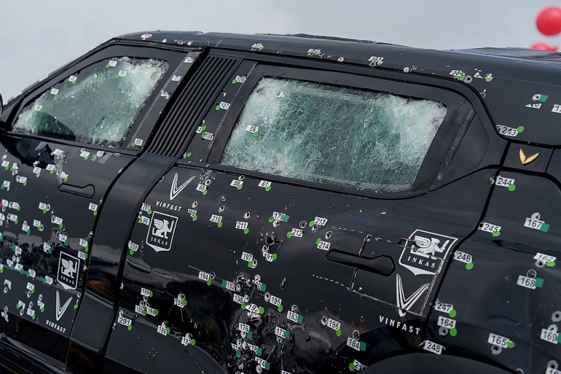 Lạc Hồng 900 LX bản chống đạn an toàn cỡ nào ? Lạc Hồng 900 LX bản chống đạn an toàn cỡ nào ?