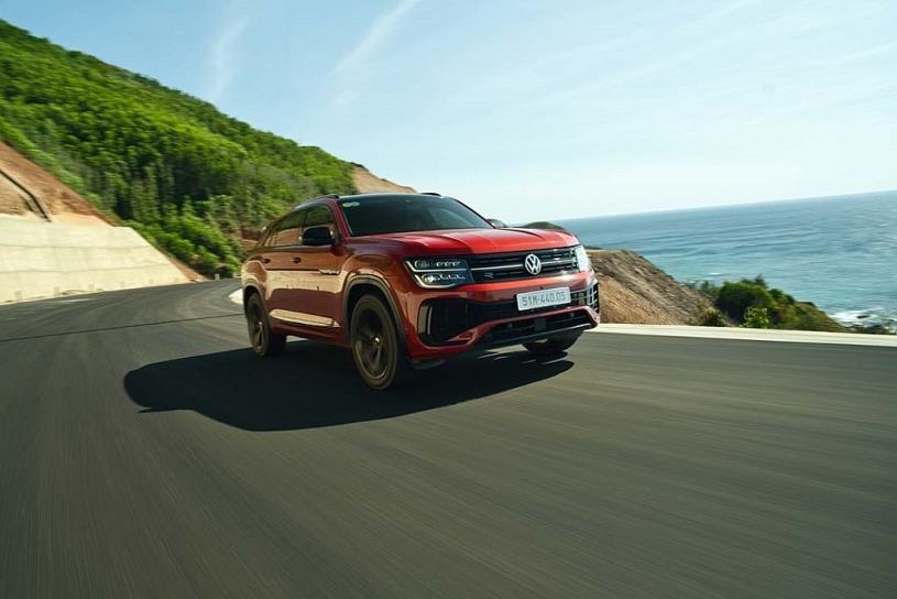 Volkswagen 'chơi lớn' tháng 9: Miễn toàn bộ 100% phí trước bạ