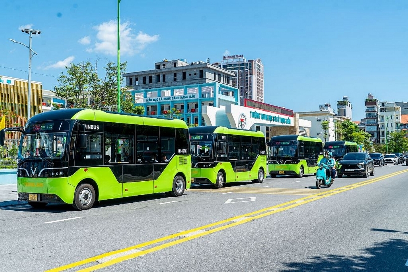Đi học bằng buýt điện 0 đồng: Bước đi tiên phong của Quảng Ninh