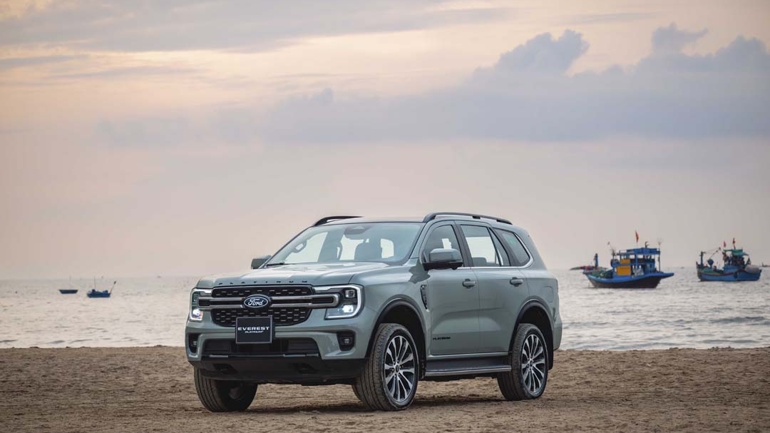 Ford kích cầu tháng 9, hỗ trợ 100% trước bạ và đẩy mạnh Ready Set Ford