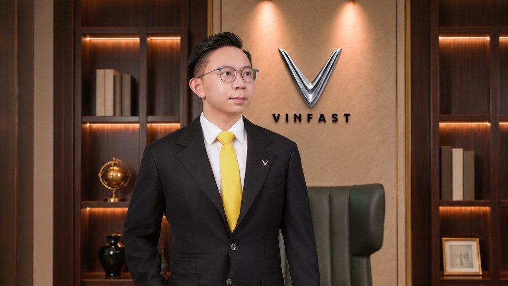 Ông Phạm Nhật Vượng và bà Phạm Thu Hương chuyển giao vai trò lãnh đạo tại VinFast và GSM