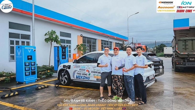 Caravan “Dấu bánh xe xanh”: Xe điện Việt vượt 3.000 km chinh phục Nam Lào