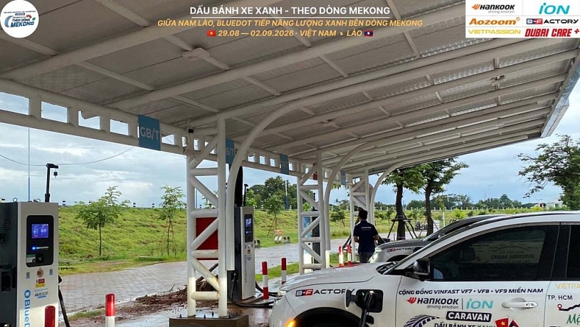 Caravan “Dấu bánh xe xanh”: Xe điện Việt vượt 3.000 km chinh phục Nam Lào