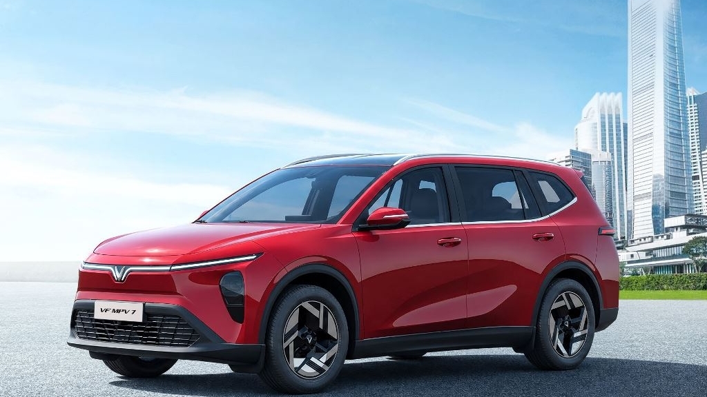 Ưu đãi lớn thúc đẩy gia đình đổi xe xăng sang VinFast VF MPV 7: Rộng hơn, tiết kiệm hơn