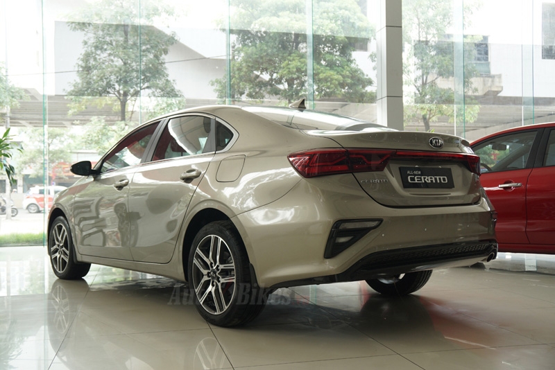 0034-kia-cerato-2019-autobikes-25