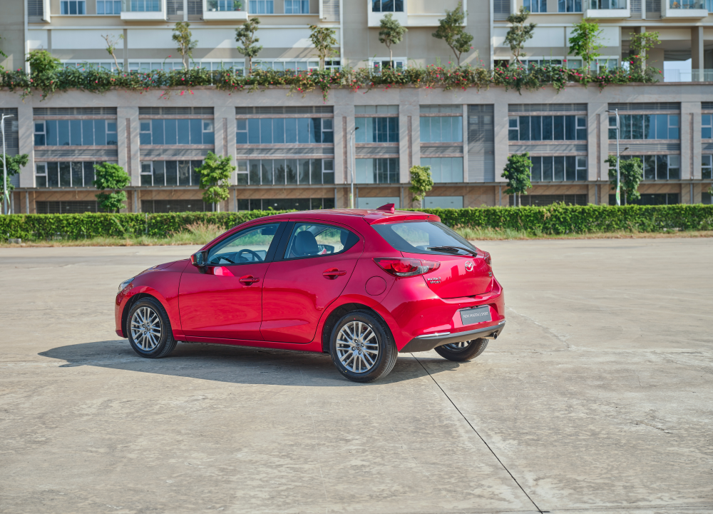 Mazda2 2022: Khuyến mại, giá xe, lăn bánh tháng 10/2022